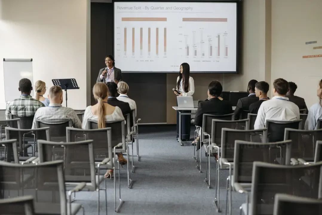 Tendencias actuales en conferencias corporativas y eventos profesionales