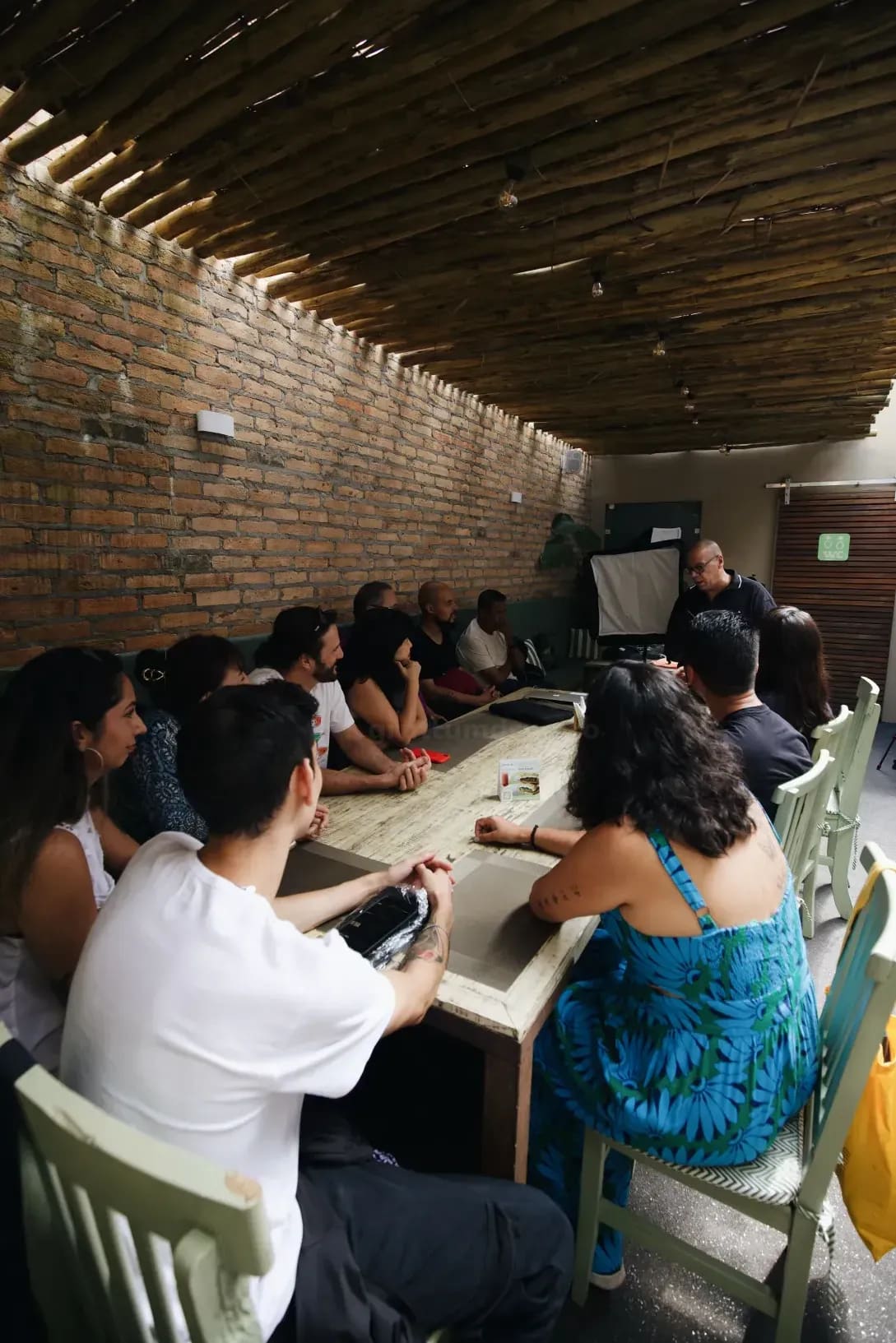 Preparar la sala y el soporte técnico